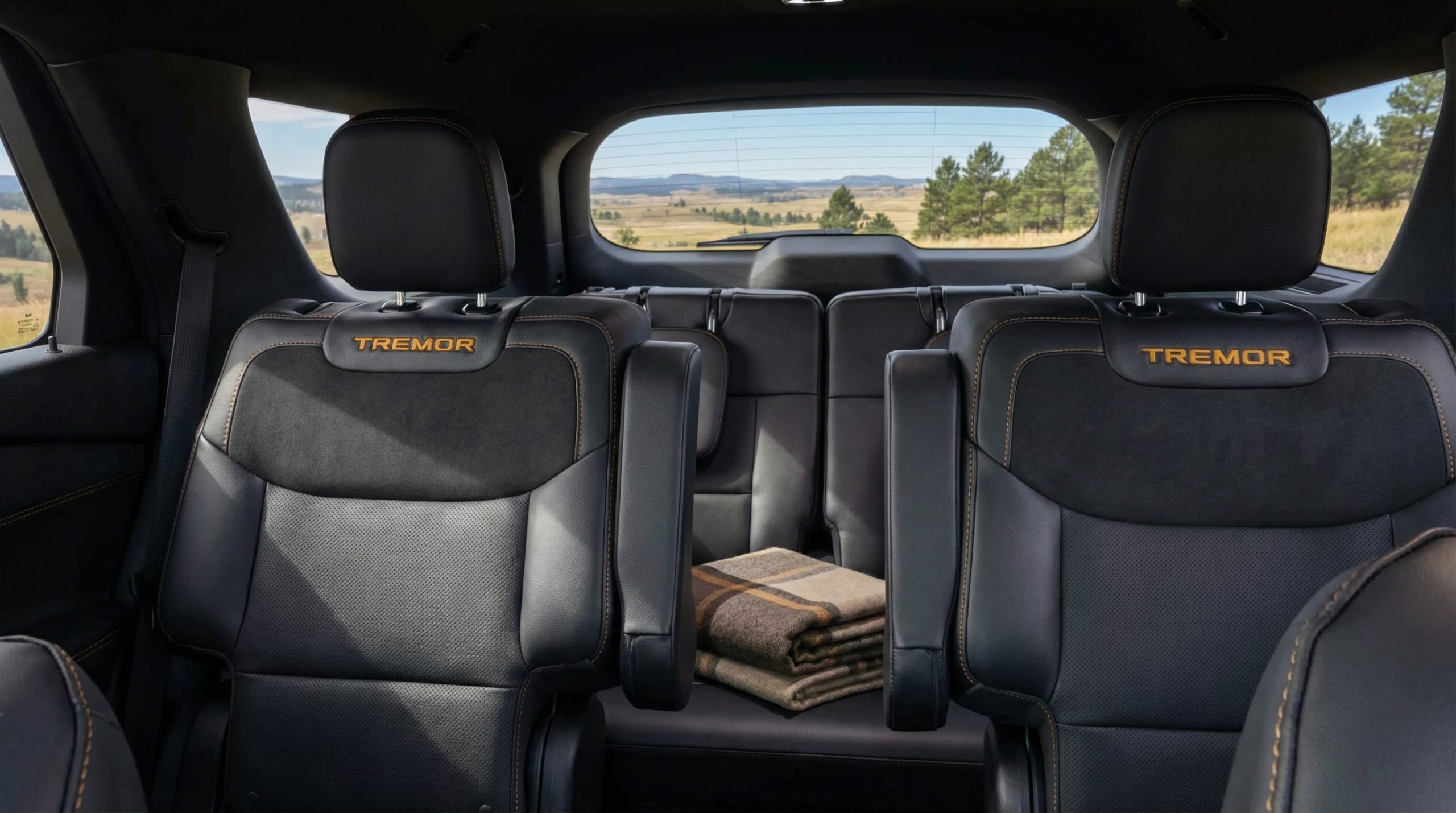 2026 Ford Explorer second-row captain’s chairs