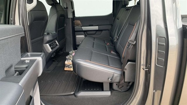 2026 Ford Super Duty F-350 SRW F-350® Lariat®