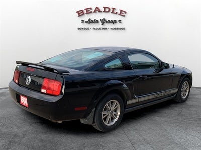 2005 Ford Mustang Deluxe