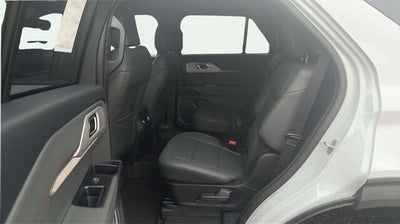 2027 Ford Explorer 4-Door 4DR 4WD ACTIVE