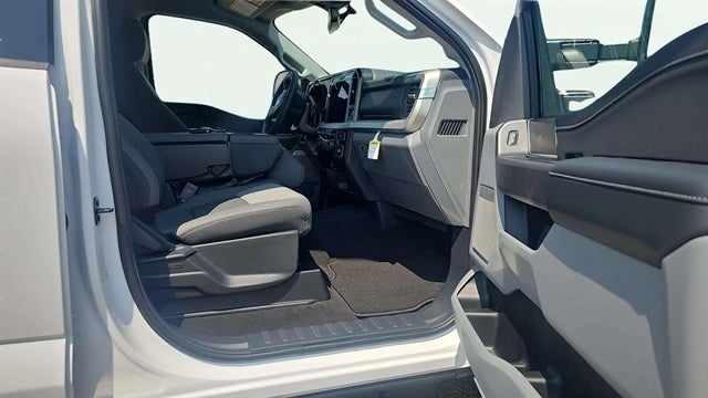 2026 Ford Super Duty F-350® XLT