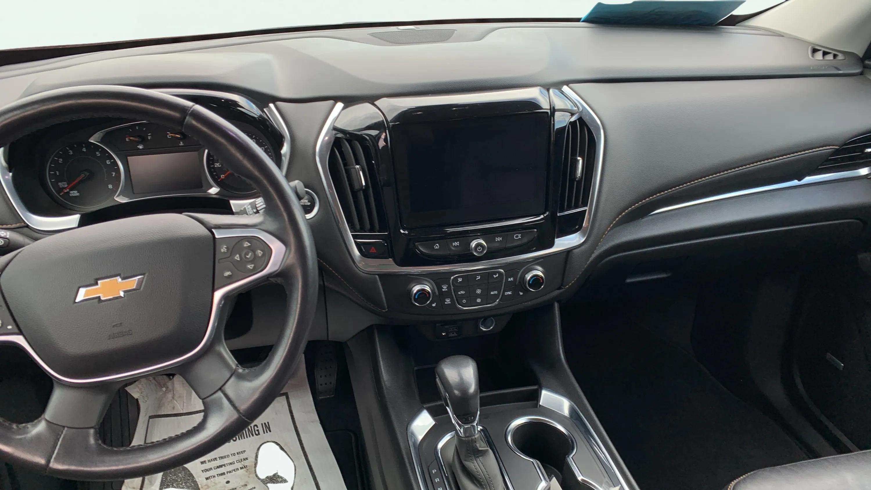 2021 Chevrolet Traverse LT Leather