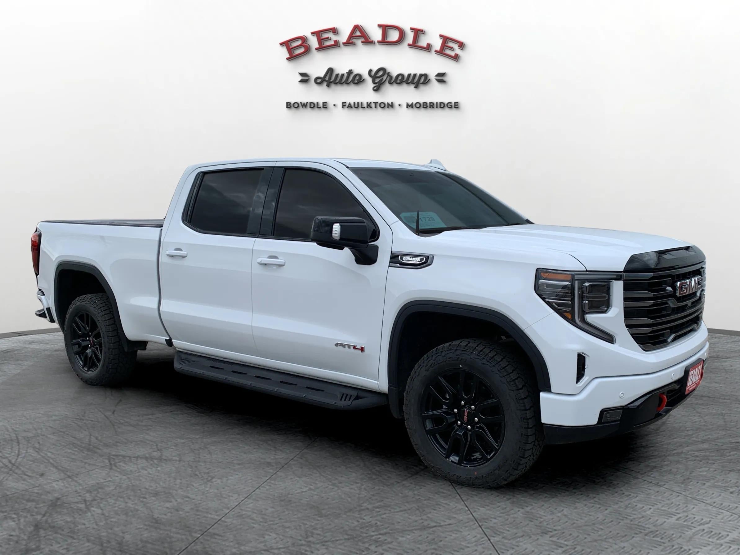2025 GMC Sierra 1500 AT4