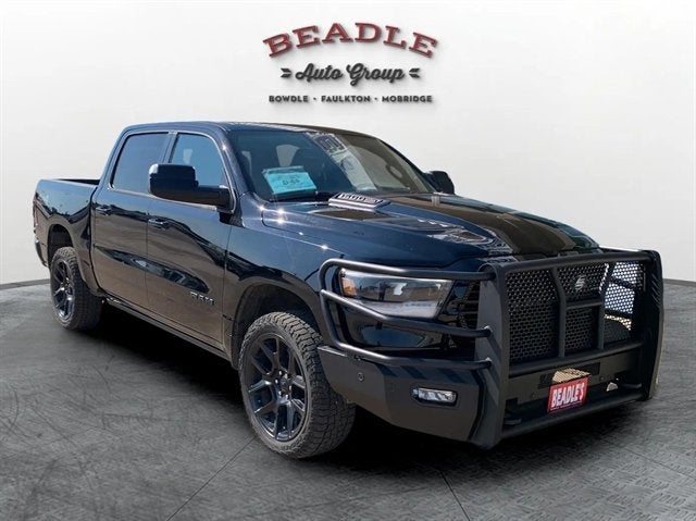 2023 RAM 1500 Laramie Crew Cab 4x4 5'7' Box
