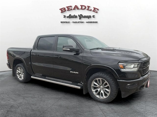 2022 RAM 1500 Laramie Crew Cab 4x4 5'7' Box