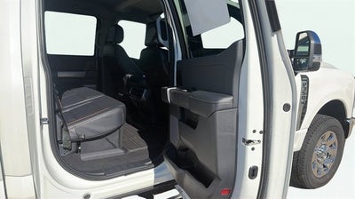 2027 Ford Super Duty F-350 SRW LARIAT