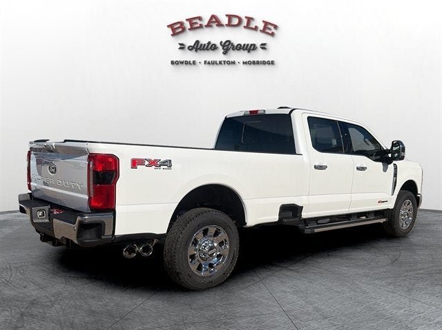 2027 Ford Super Duty F-350 SRW LARIAT