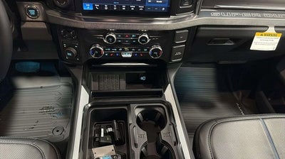 2026 Ford Super Duty F-350 SRW Platinum