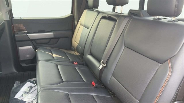 2026 Ford Super Duty F-350 DRW LARIAT