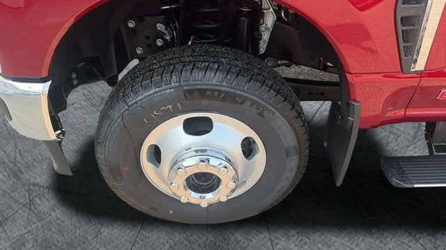 2026 Ford Super Duty F-350 DRW LARIAT