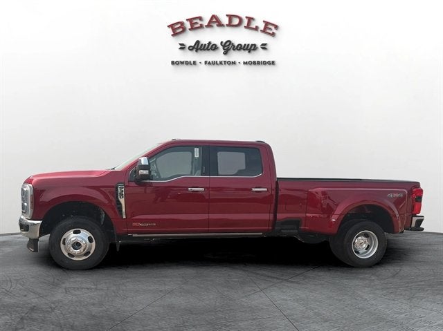 2026 Ford Super Duty F-350 DRW LARIAT