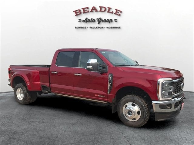 2026 Ford Super Duty F-350 DRW LARIAT