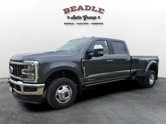 2026 Ford Super Duty F-350 DRW LARIAT
