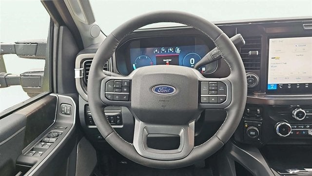 2026 Ford Super Duty F-350 DRW LARIAT