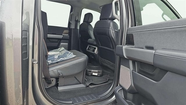 2026 Ford Super Duty F-350 DRW LARIAT