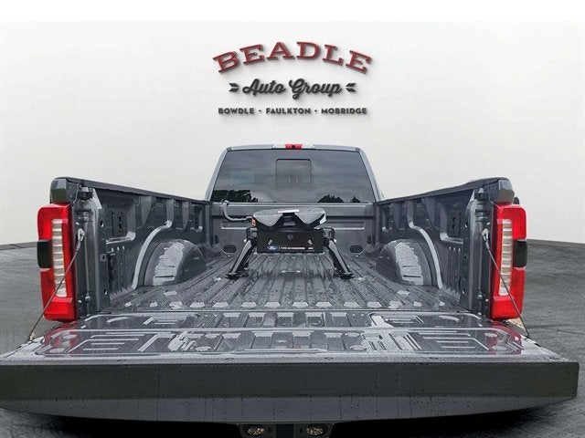 2026 Ford Super Duty F-350 DRW LARIAT