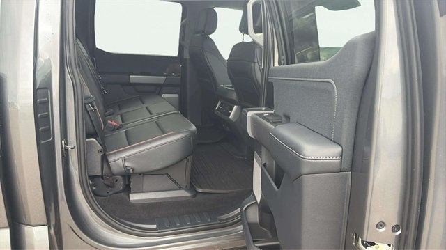2026 Ford Super Duty F-350 DRW LARIAT