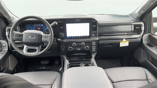 2026 Ford Super Duty F-350 DRW LARIAT