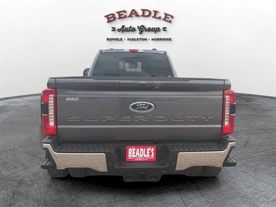 2026 Ford Super Duty F-350 DRW LARIAT