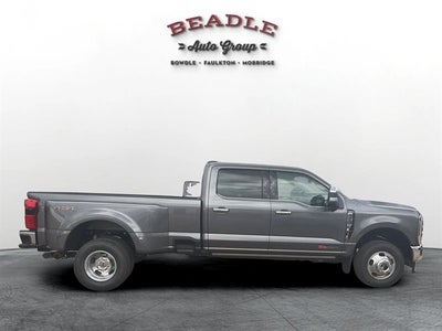 2026 Ford Super Duty F-350 DRW LARIAT