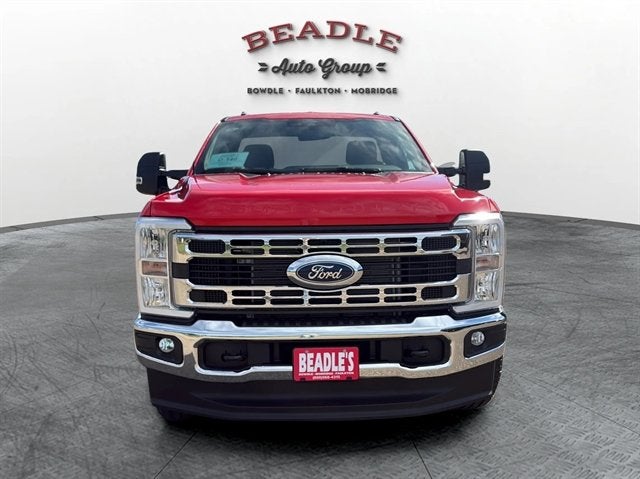 2026 Ford Super Duty F-350 SRW XLT