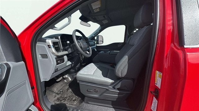 2026 Ford Super Duty F-350 SRW XLT