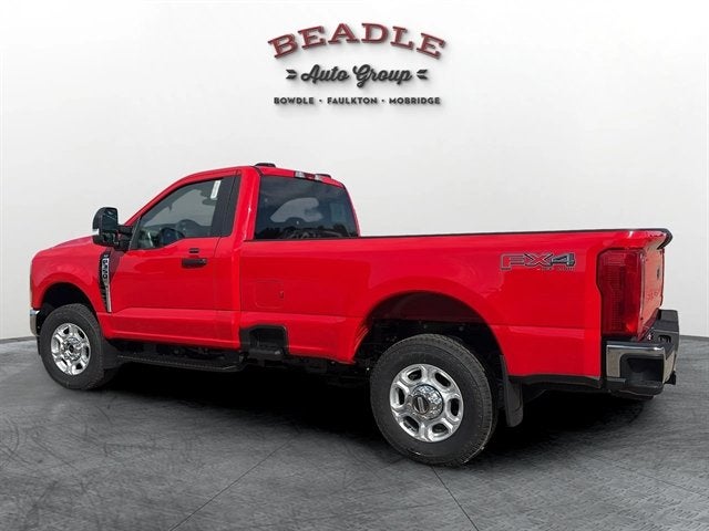 2026 Ford Super Duty F-350 SRW XLT