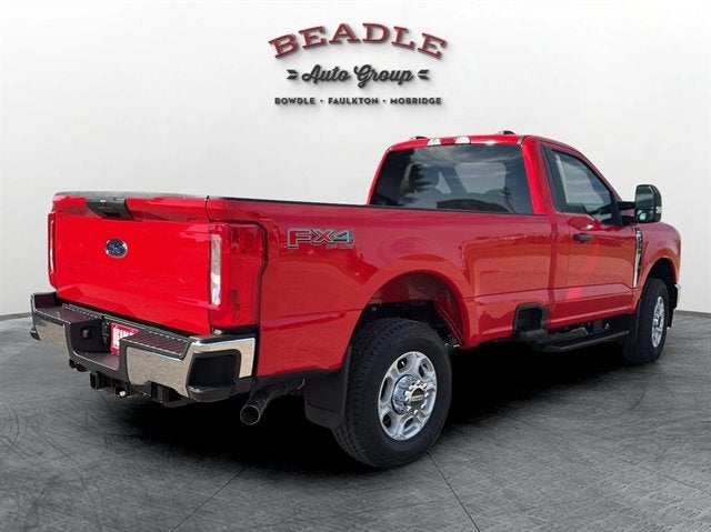 2026 Ford Super Duty F-350 SRW XLT