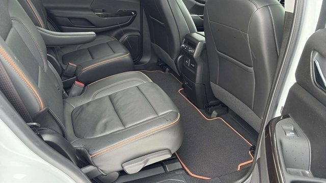 2023 GMC Acadia AWD AT4