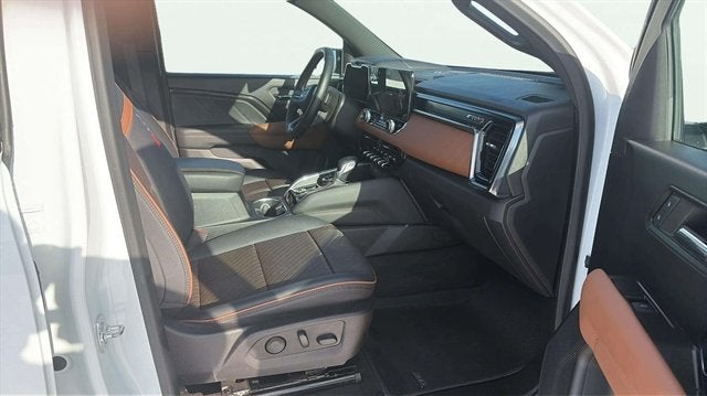 2024 GMC Canyon 4WD AT4