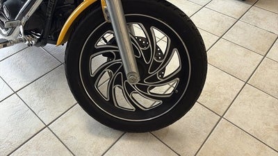 2007 Harley-Davidson Dyna Street Bob Base