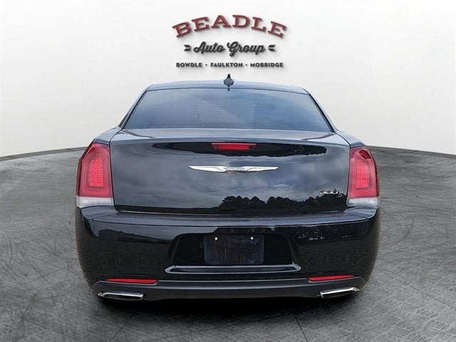 2018 Chrysler 300 S