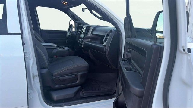 2024 RAM 3500 Tradesman Crew Cab 4x4 8' Box
